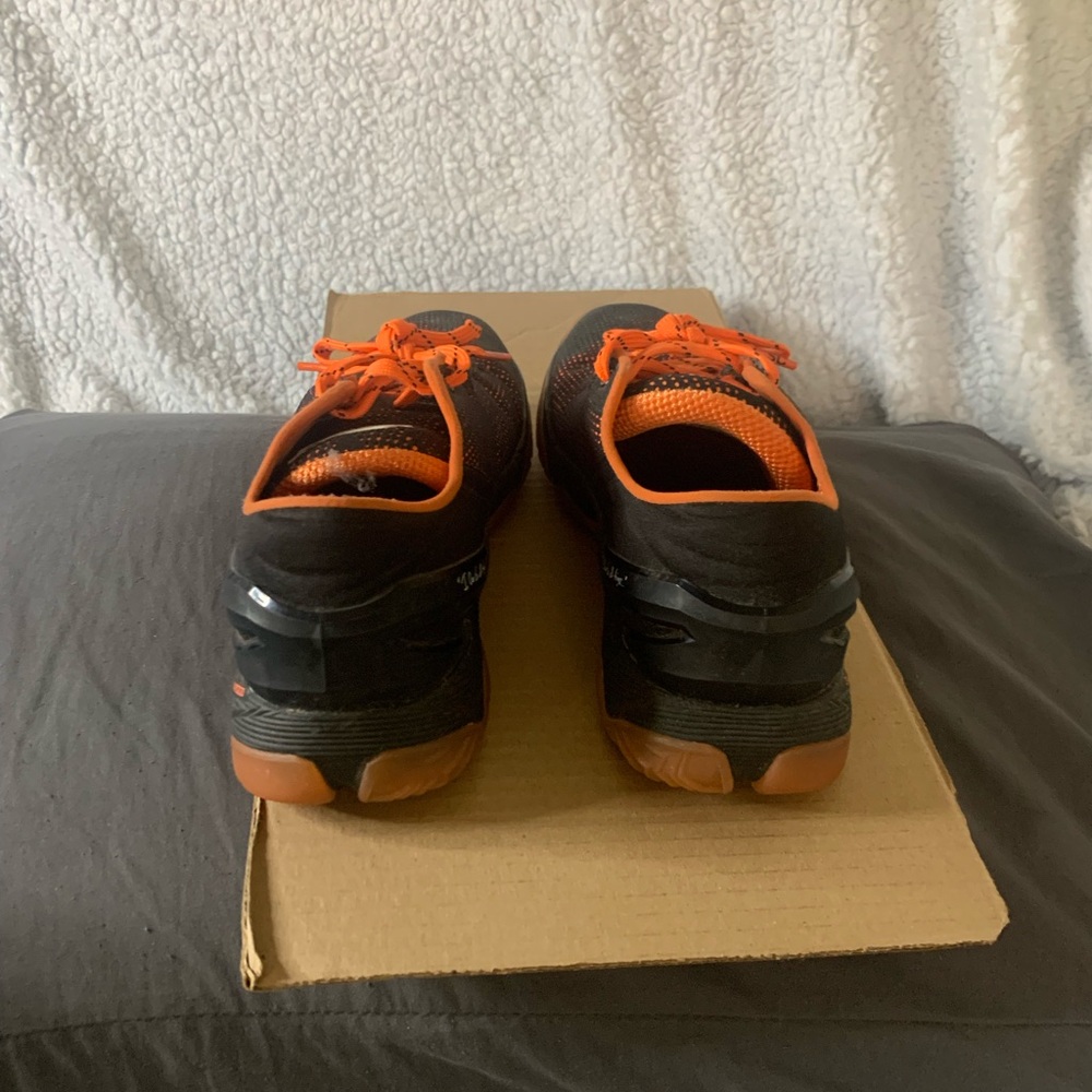 Under Armour Stephen Curry Shoes View 4